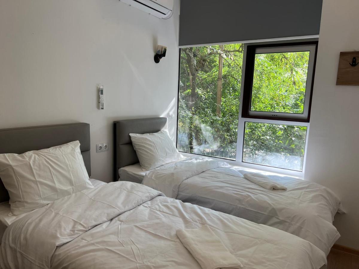 Apple Cozy Hotel Tbilisi Exterior foto